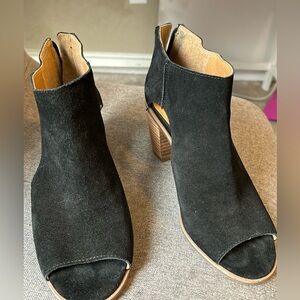 Women’s Lucky Brand Black Zip Up Heels Open Toe  Size 6 1/2 M/ 37 Leather Suede